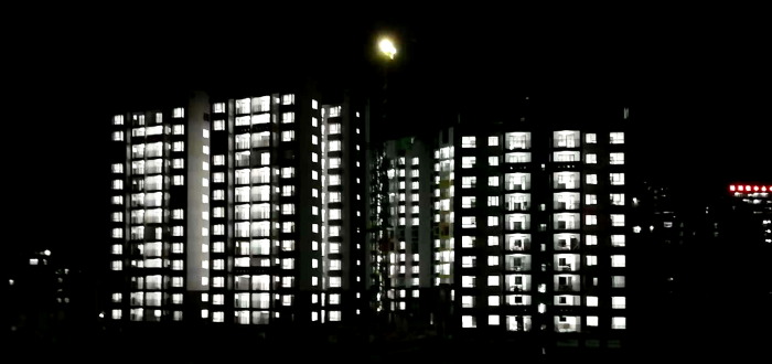 东兰县移民安设幼区(EPC)项目夜景。李乐 摄.png