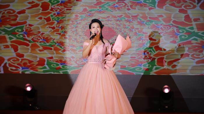 1579566761564447.jpg 4.4独唱《好运来》700.JPG