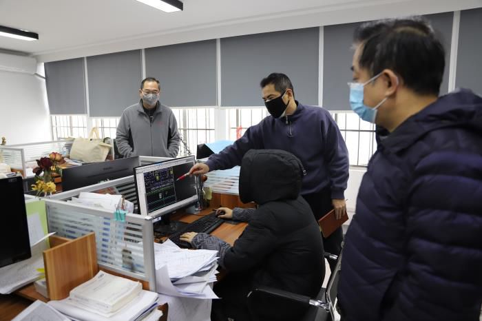 3.1钻研会商设计规划。林成斌 摄700.JPG