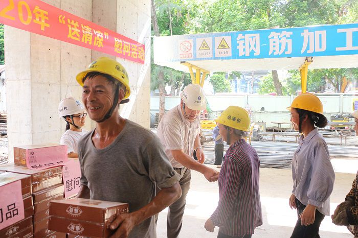 区工业设计院住宅项目送清冷。张钊林 摄.JPG