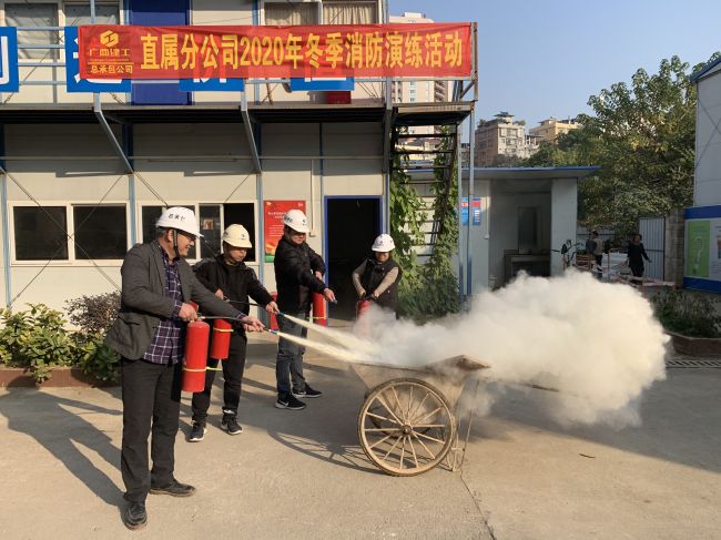 演练现场；畦￡ 摄.jpg