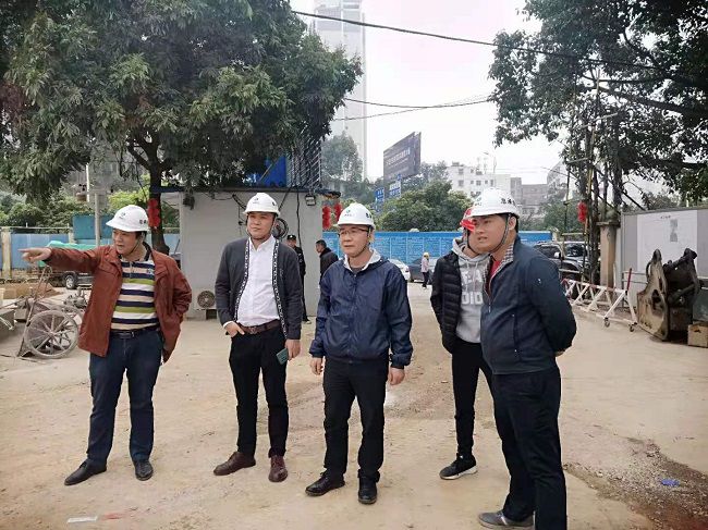 3查抄现场。贺勇 摄（建图）.jpg