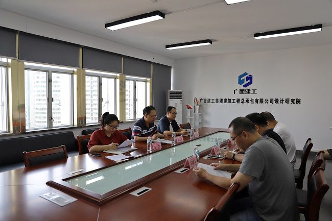 会议现场。林成斌（建图）.jpg
