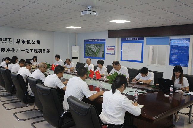 党课现场。张钊林 摄（建图）.jpg