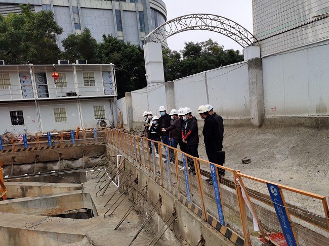 查抄现场。莫光富 摄（建图）.jpg
