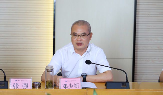 邓少新讲话。 郑诗宝 摄（建）.jpg