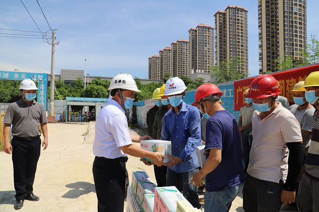 活动现场。杨钰 摄（建图）.jpg