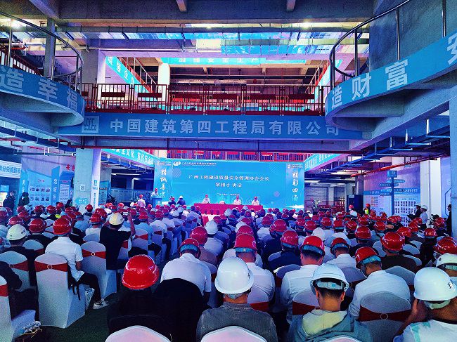 互换会现场。李文龙 摄（建图）.jpg