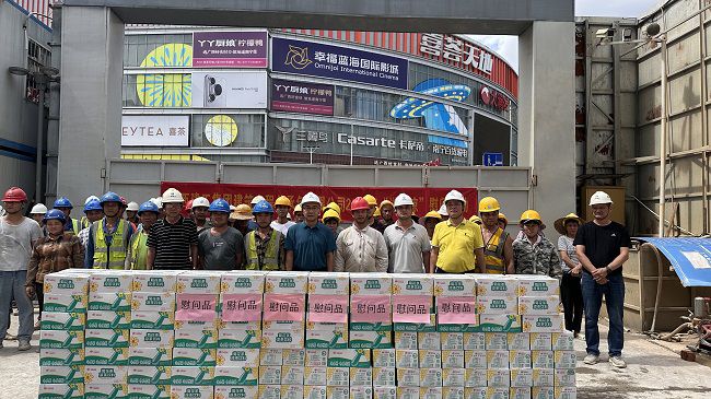 活动合影。容芝雅 摄（建图）.jpg